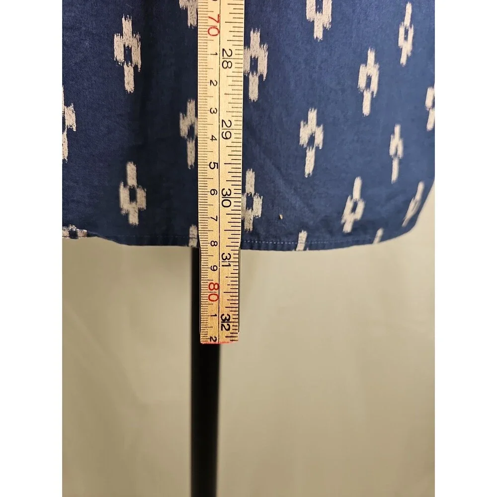 Banana Republic Mens Large Slim Fit Navy Blue Ikat Print Button Down Shirt